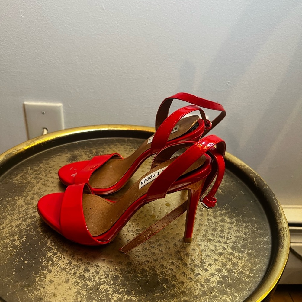 Sexy red heels
